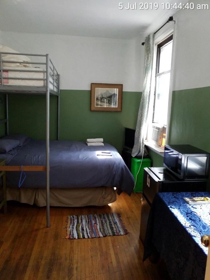 Queen Studio Bunk Bed