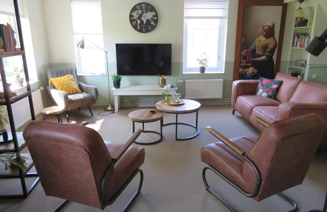 Holiday apartment free parking&airco Boven Jan Enkhuizen-1