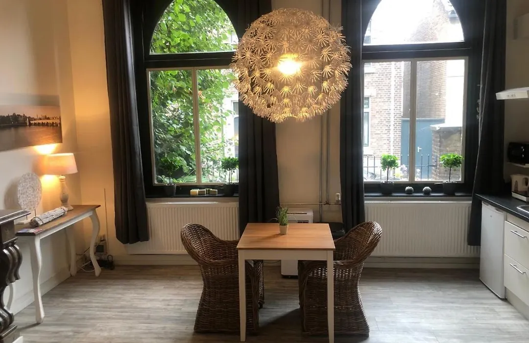 Shortstay Studio Maastricht-1