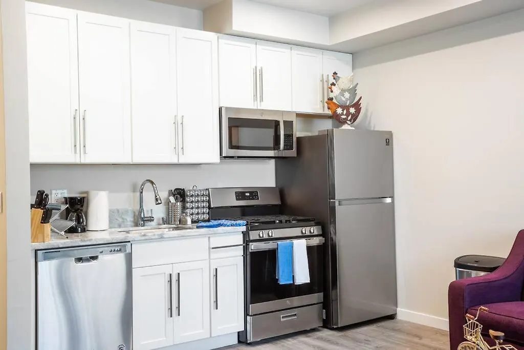 1-Bedroom With Cali King Size Bed In San Diego-1