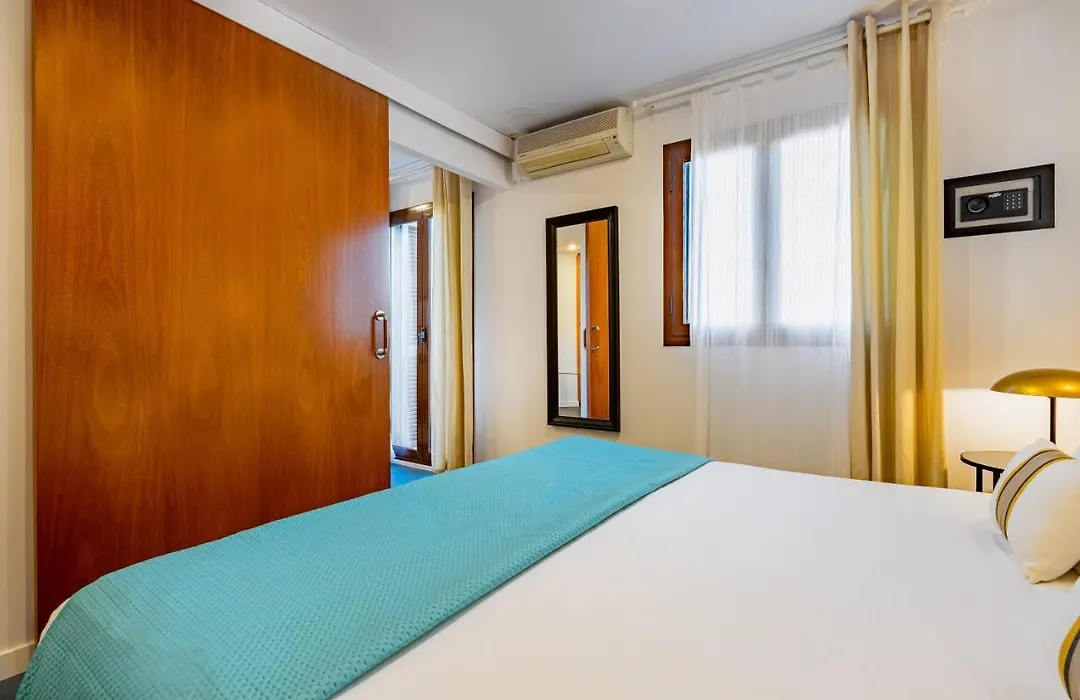 Lodging Apartments City Center-Eixample-1