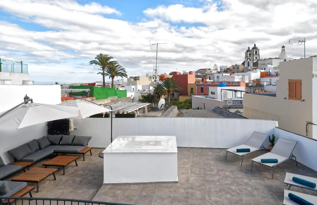 Casa Verde Comfortable Air-Conditioned Modern Apartments (Adults Only)-1