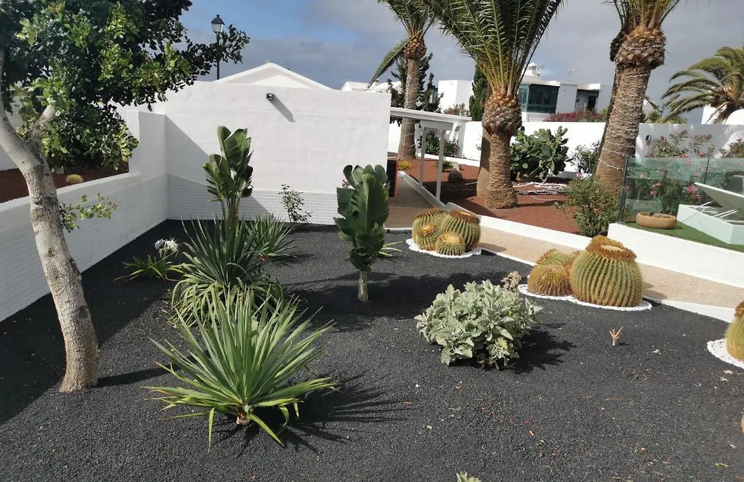 Apartamentos Anjomacar B-1