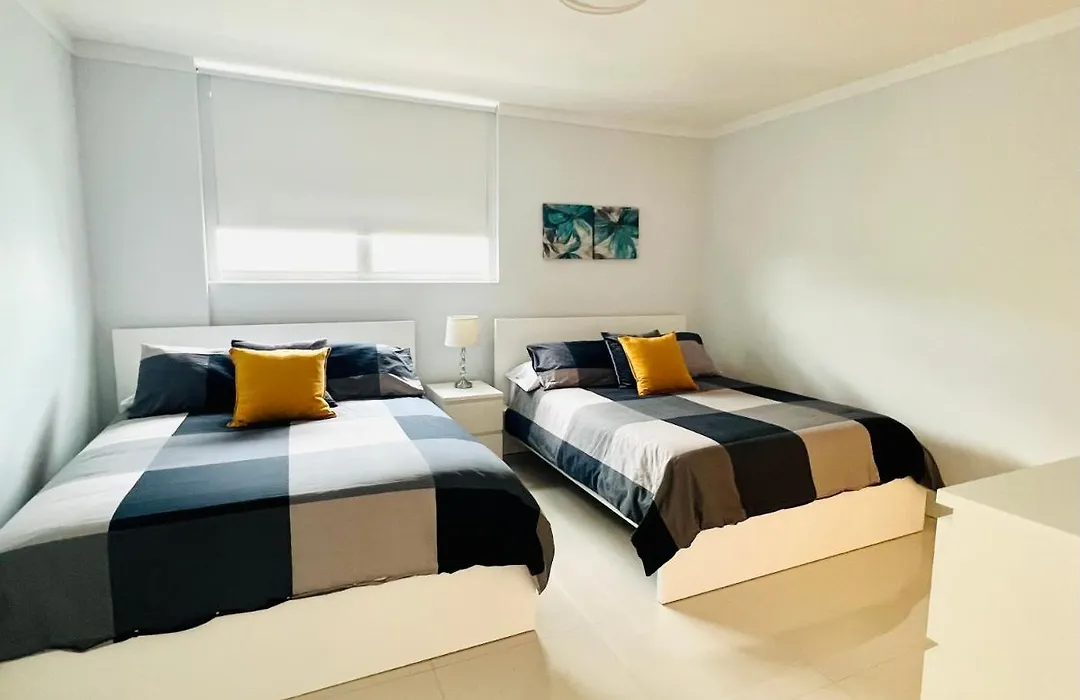 Hollywood On Beach Apartment-1