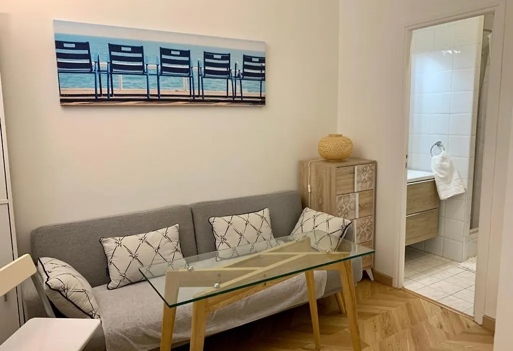 Monaco Studio Near Forum Grimaldi And Beach. Bnbrickeys.-1