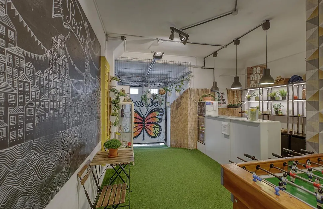 Travel & Live Hostel-1