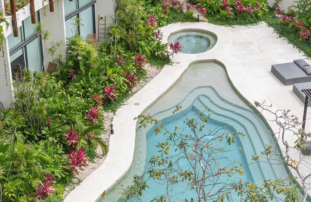Mistiq Gardens-1
