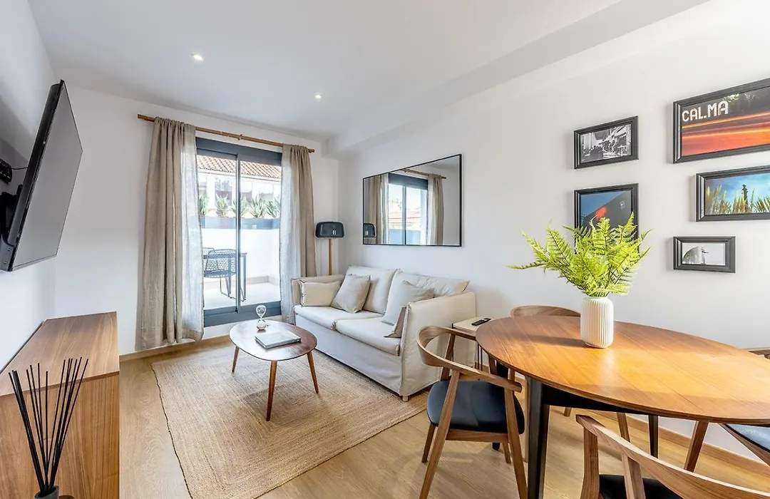 The White Flats Les Corts-1