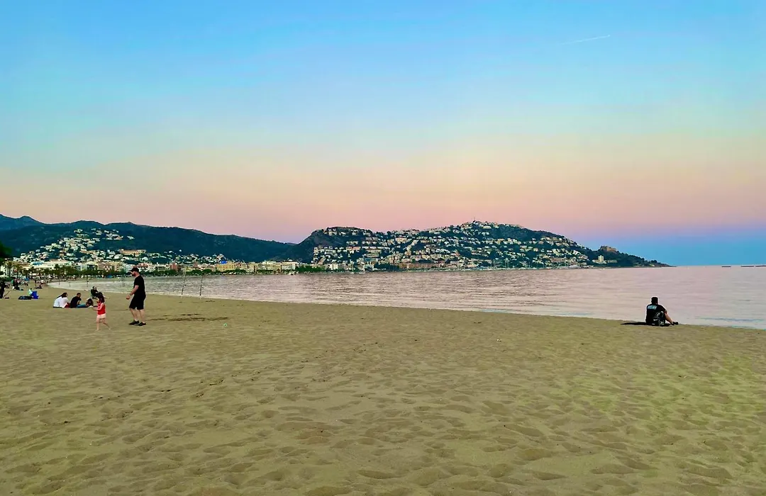 Roses Beach-1