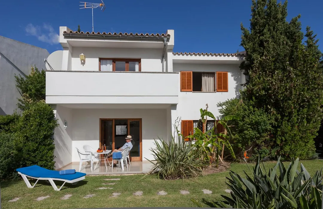 Apartamentos Leo-1