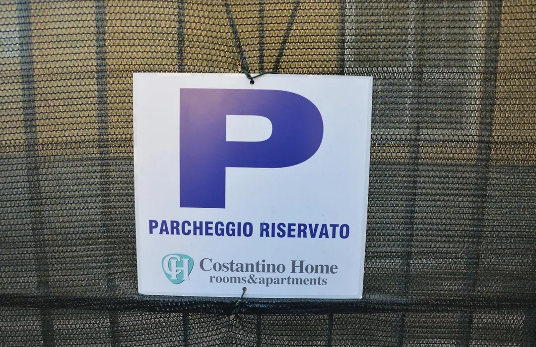 Costantino Home-1