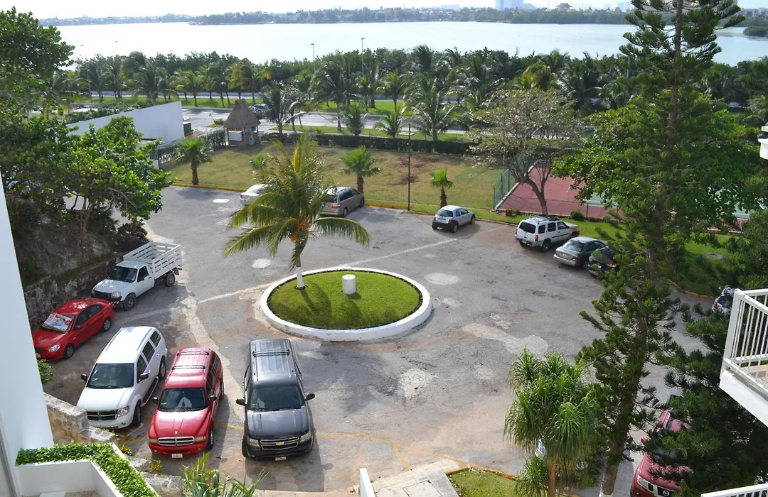 Girasol Condo Cancun Beach-1