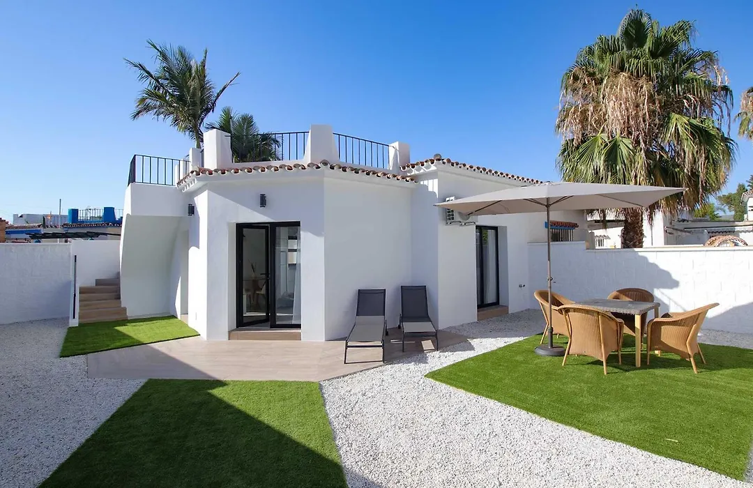 Linda Vista Beach Apartment-1