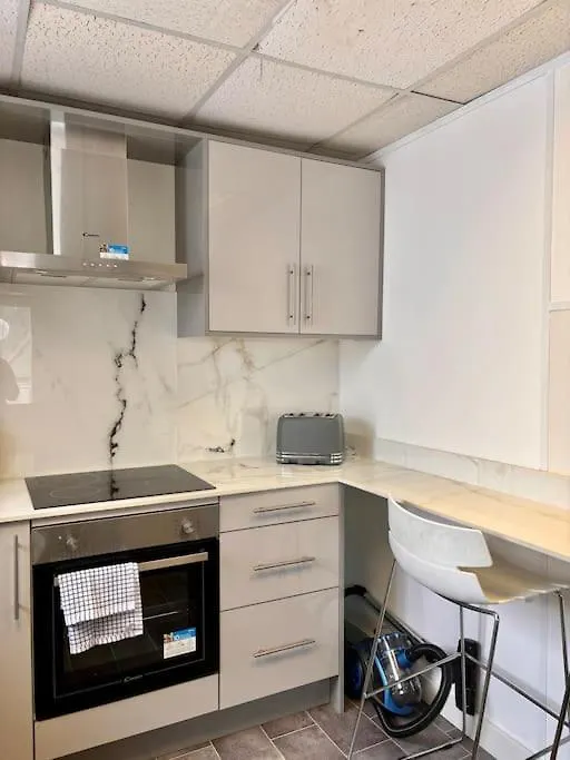 1 Bedroom Apartment Leicester-1