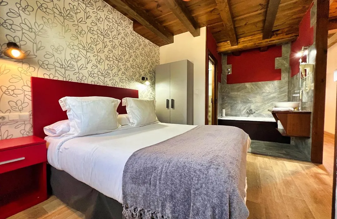 Apartamentos Spa Casco Historico de Isla-1