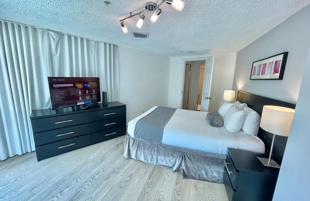 New Point Miami Beach Apartments-1