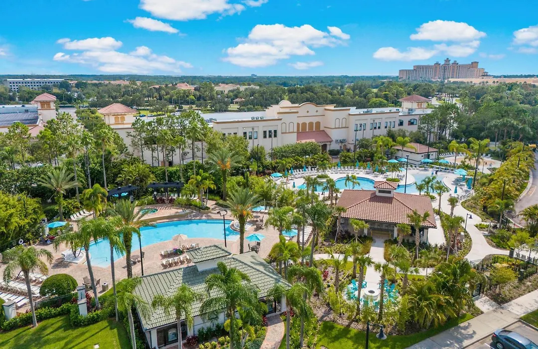 Ground-Floor Vista Cay Condo Near Clubhouse Pool-1