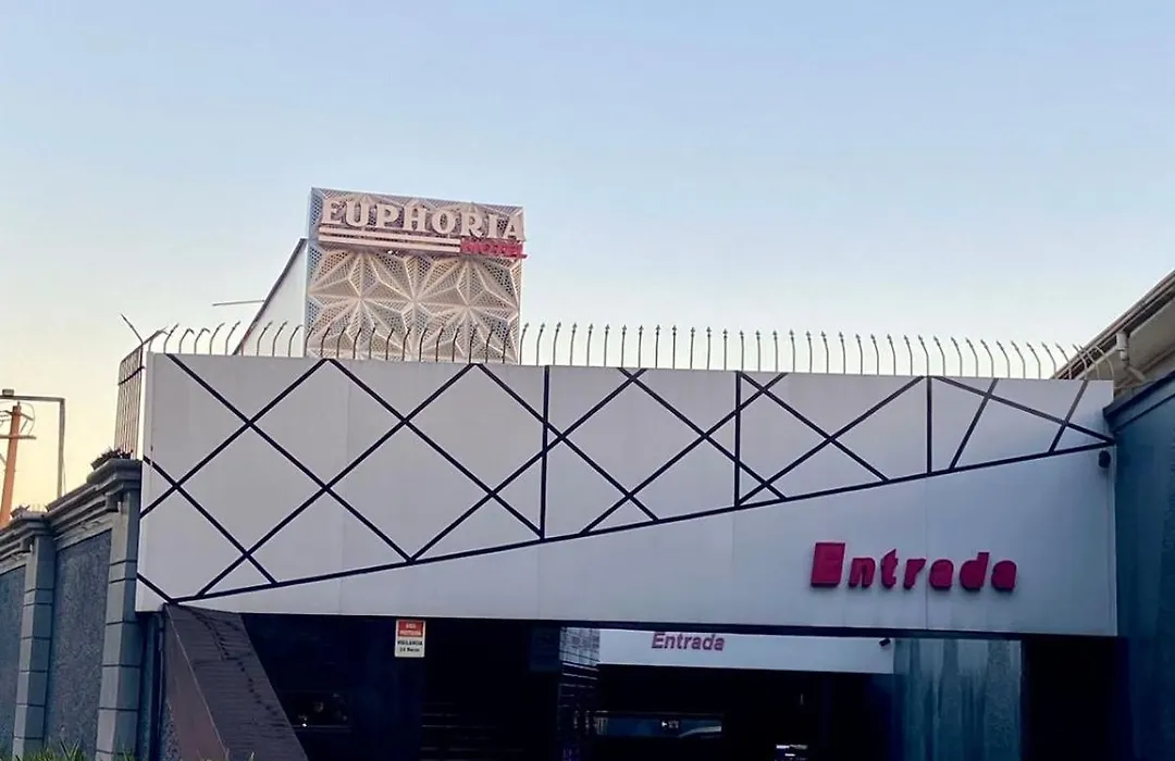 Euphoria Motel-1
