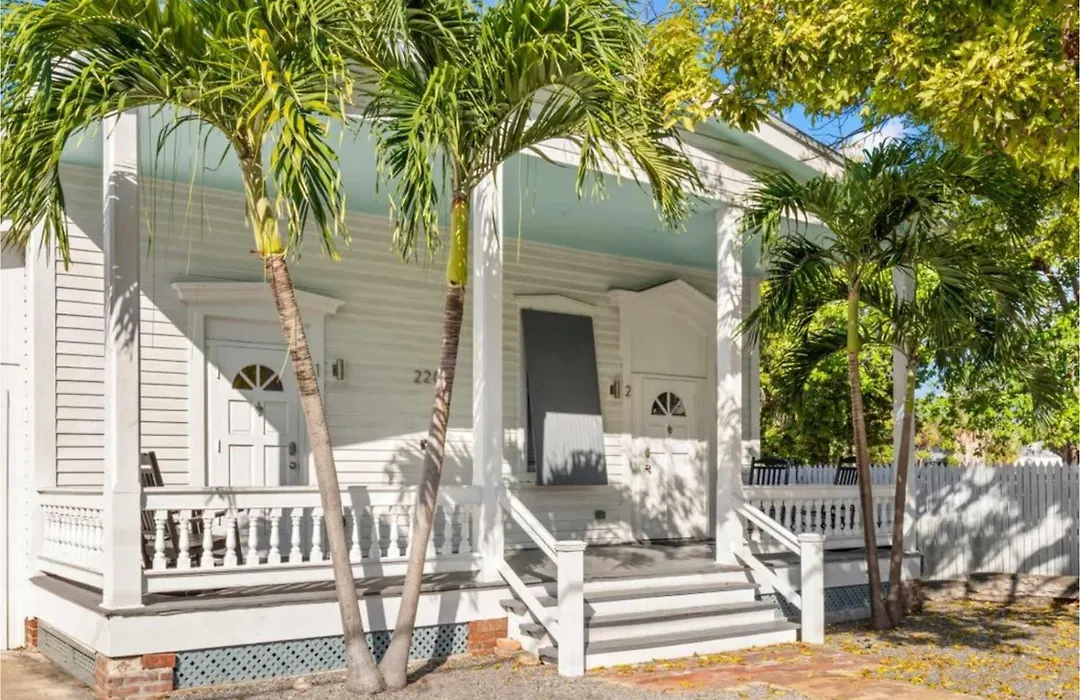Mesa House, Uno-Perfect Location-1