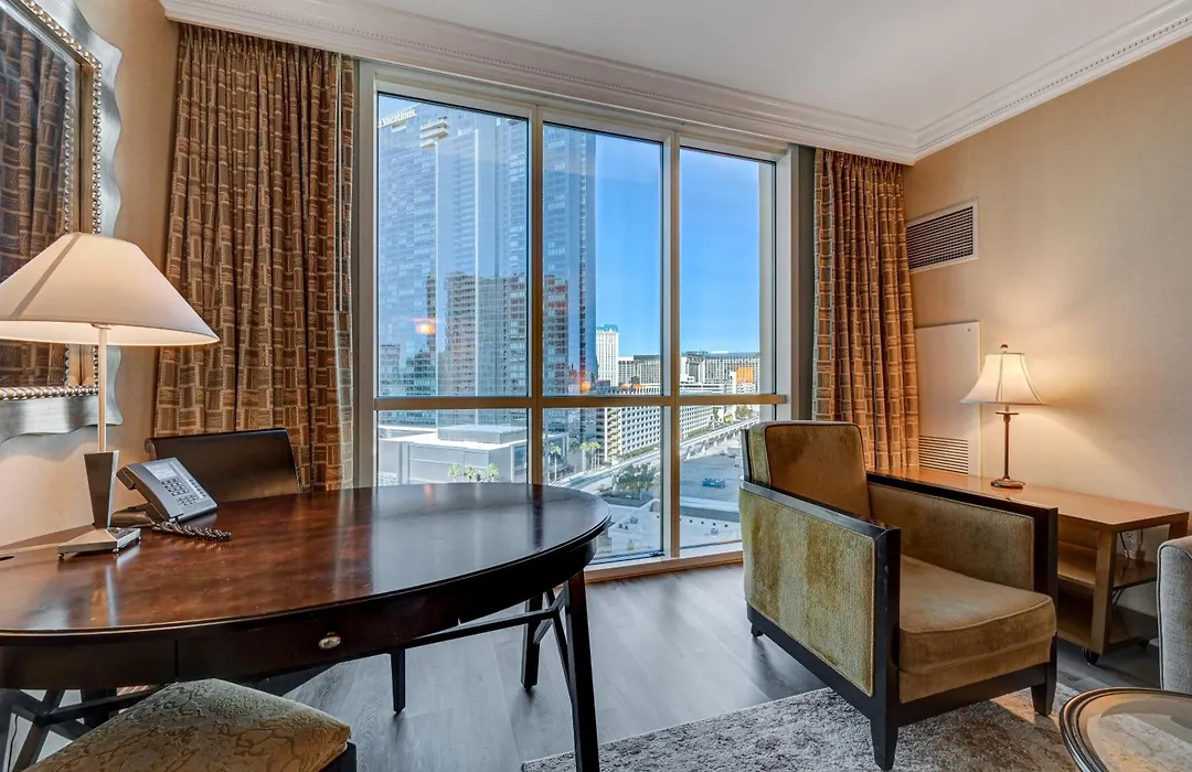 Luxury Studio Mgm Signature, Great Location, Lazy River, No Resort Fees-1