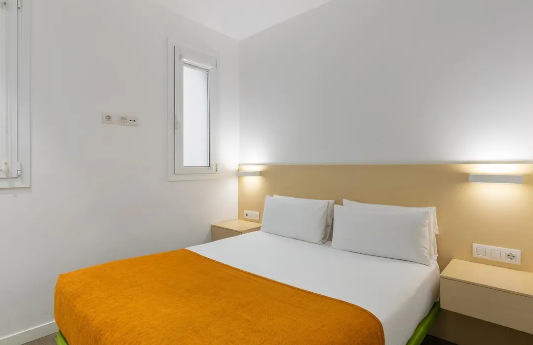 Cosmo Apartments Marina – Auditori-1