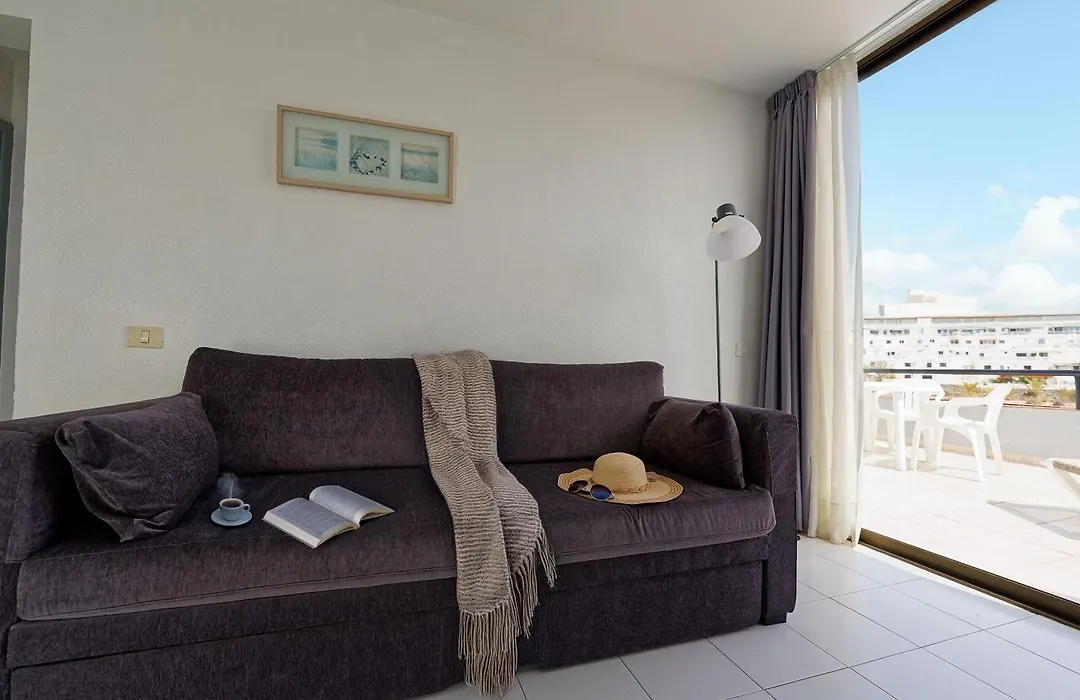 Ura Hotels Roslara-1