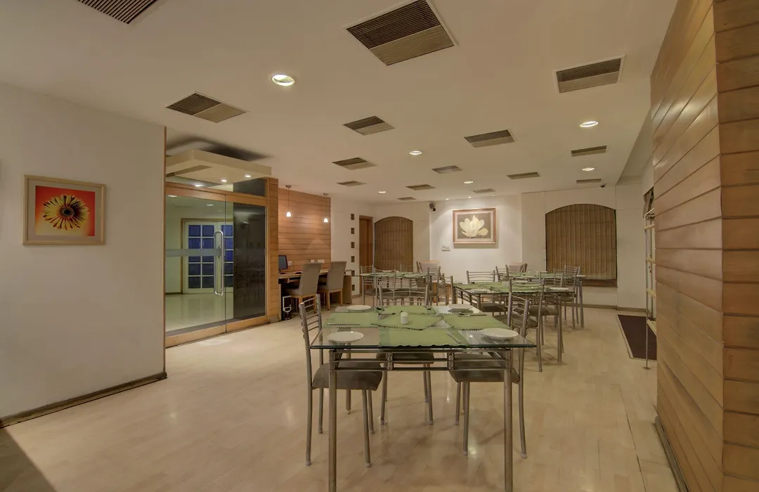 Tristar Serviced Apartments-1