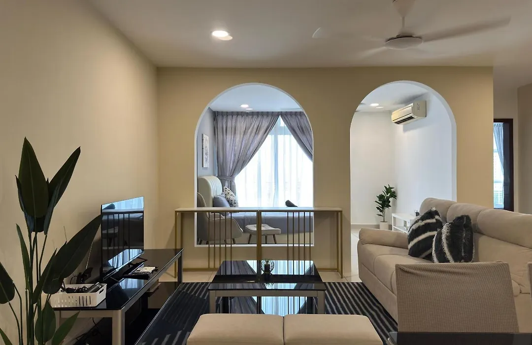 Jb City Shopping Mall Apartment-1