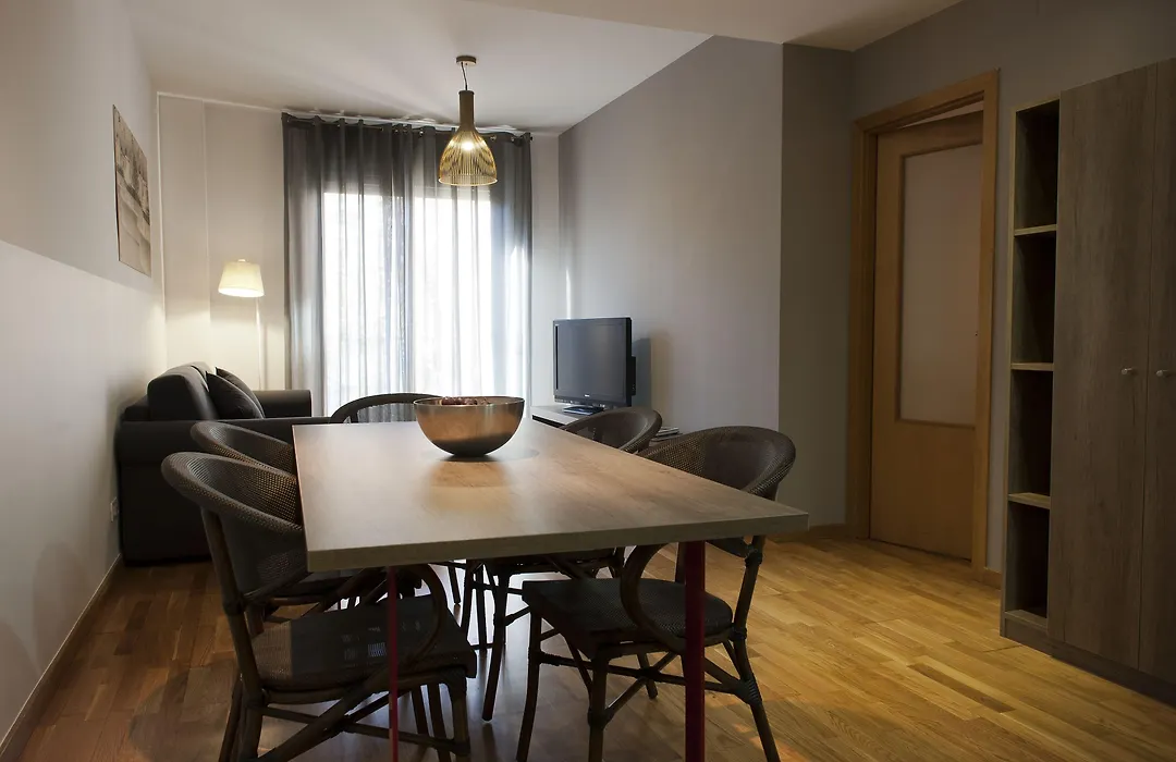 Mh Apartments Gracia-1