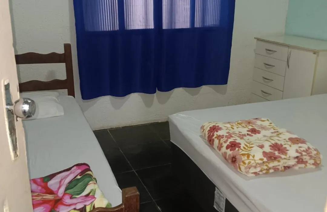 Casa simples e básica diaria e temporada-1