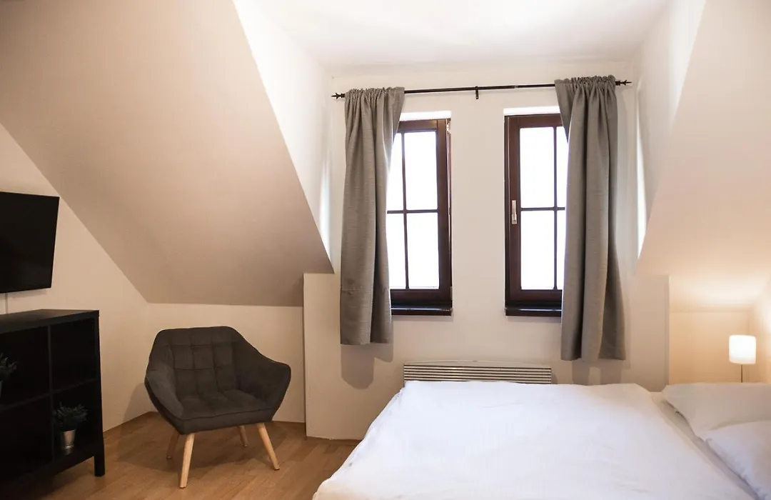 Family Apartments Praha 6-1