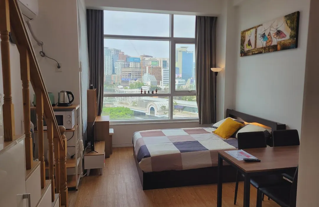 Travel House-1