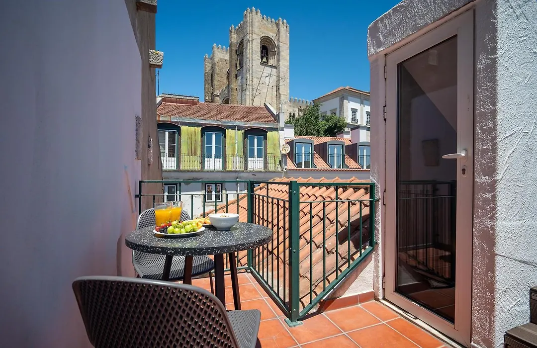 Light Green Apartments - Downtown Lisbon-1