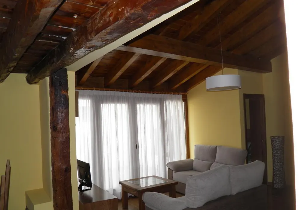 Apartamentos Turísticos Peñafiel-1