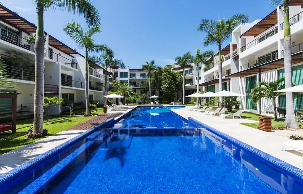 Luxurious & Central Condo In Playa Steps From The Beach-1