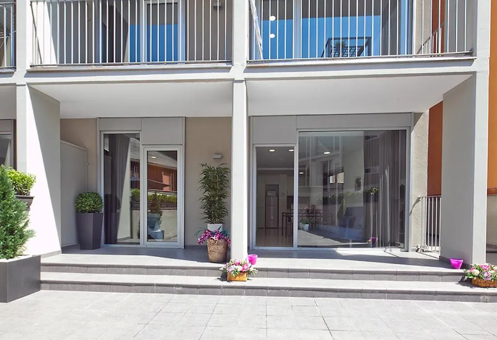 Charmsuites Paralel-1