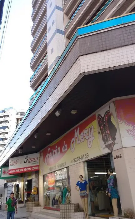 Apartamento Meia Praia-1