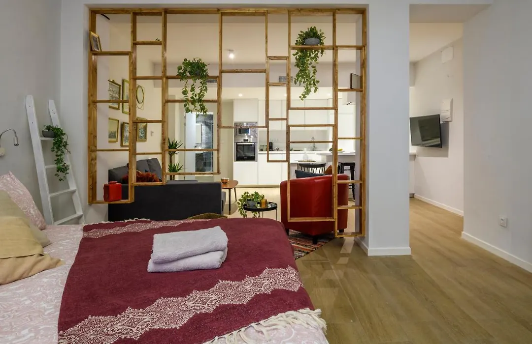 Romea Suites-1