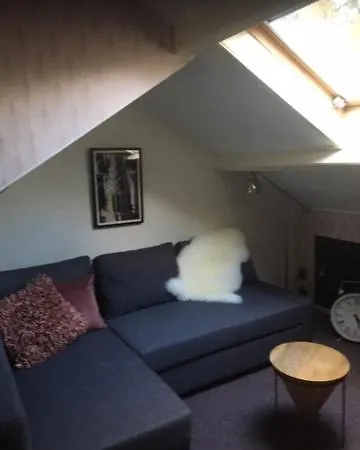 B N B Nr. 1-3