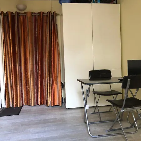 23 Rue De La Chapelle-2
