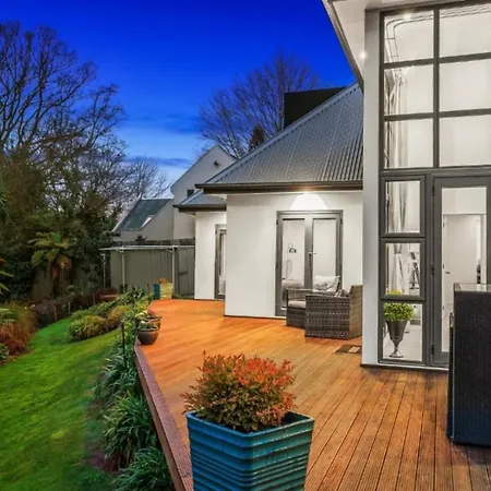 Christchurch Airport House-3