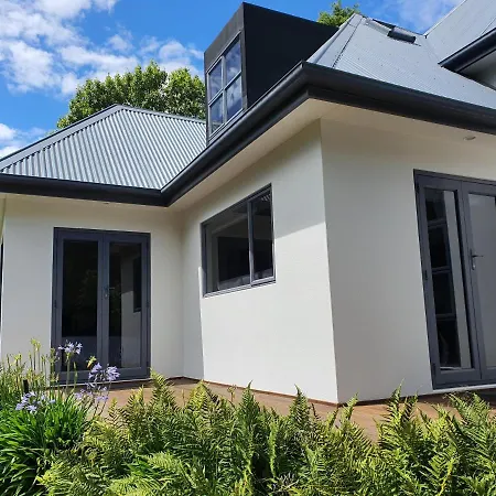 Christchurch Airport House-2