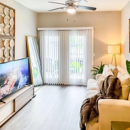 Full Kitchen,King,W/D,Netflix,2 Smart Tvs,Parking-2