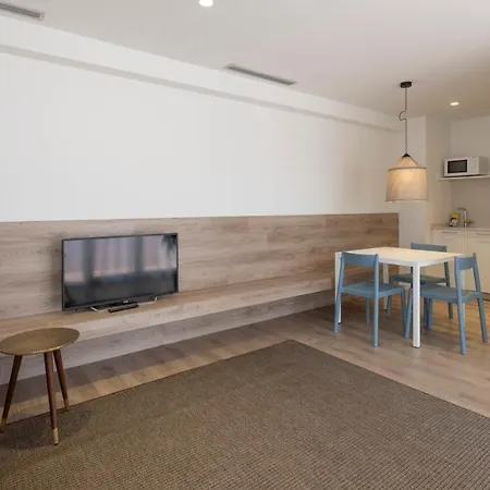Cliper Apartments By Escampa Hotels-3