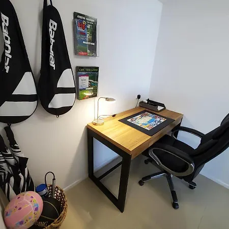 Cairns Luxury Waterfront Apartment-3