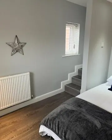 Stanley Street Apartment-3