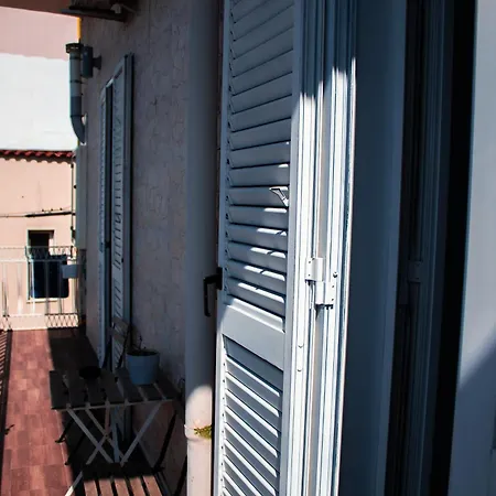 Le Tre Pietre del Vesuvio-2