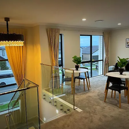 Flat Bush Holiday Accommodation-3