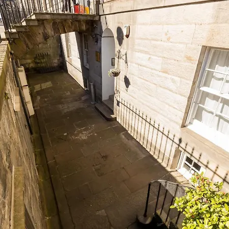 York Place Apartments By Destination Edinburgh-2