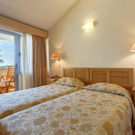 Apartments Bellevue Plava Laguna-3